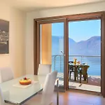 Gold By Design Apartment *