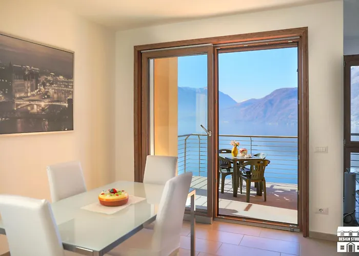 Gold By Design 아파트 *