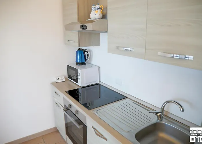 Gold By Design * Bellano