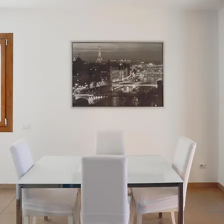 Gold By Design Apartment *